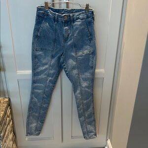 Universal Thread Light Blue Skinny Jeans with Tapered Seams